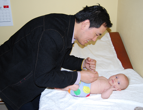 acupunctuur bij een baby
